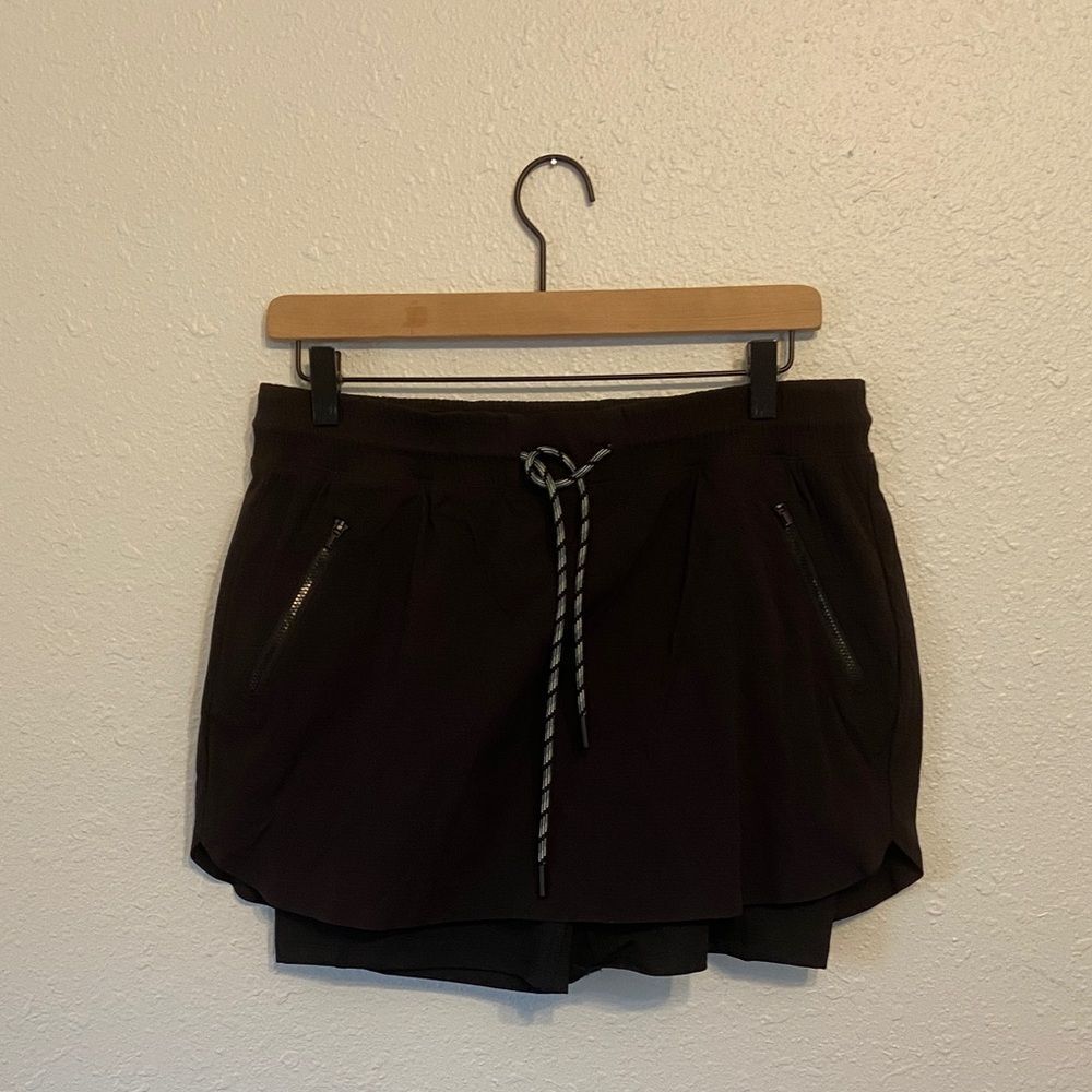 Athleta Black Trekki Athletic Outdoor Short Size 10
